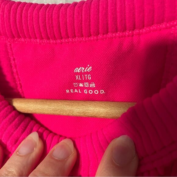 Aerie Workout Halter Ribbed Soft Neon Barbie Pink Crop Tank Top Build in Bra XL - Picture 4 of 8